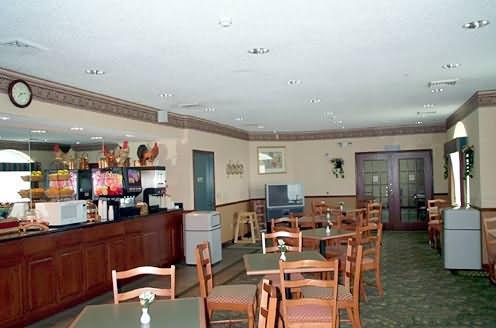Country & By Radisson, Novi, Mi Hotel