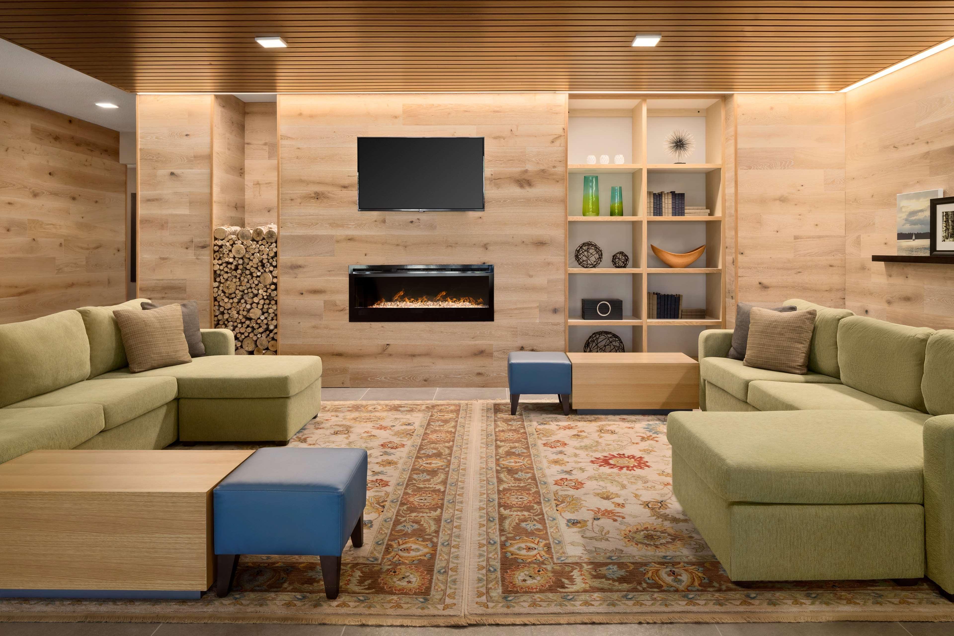Country & By Radisson, Novi, Mi 2*